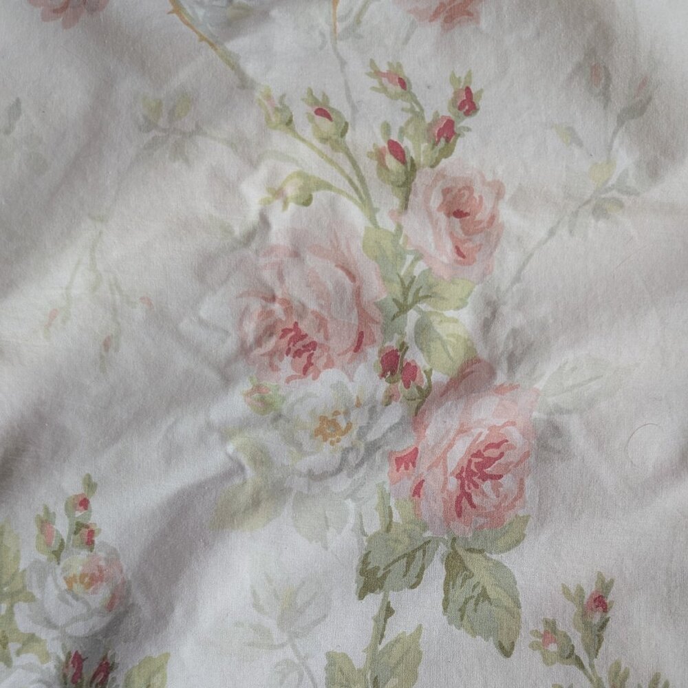 Vintage Ralph Lauren Meadow Way flat queen cotton sheet in soft soothing floral